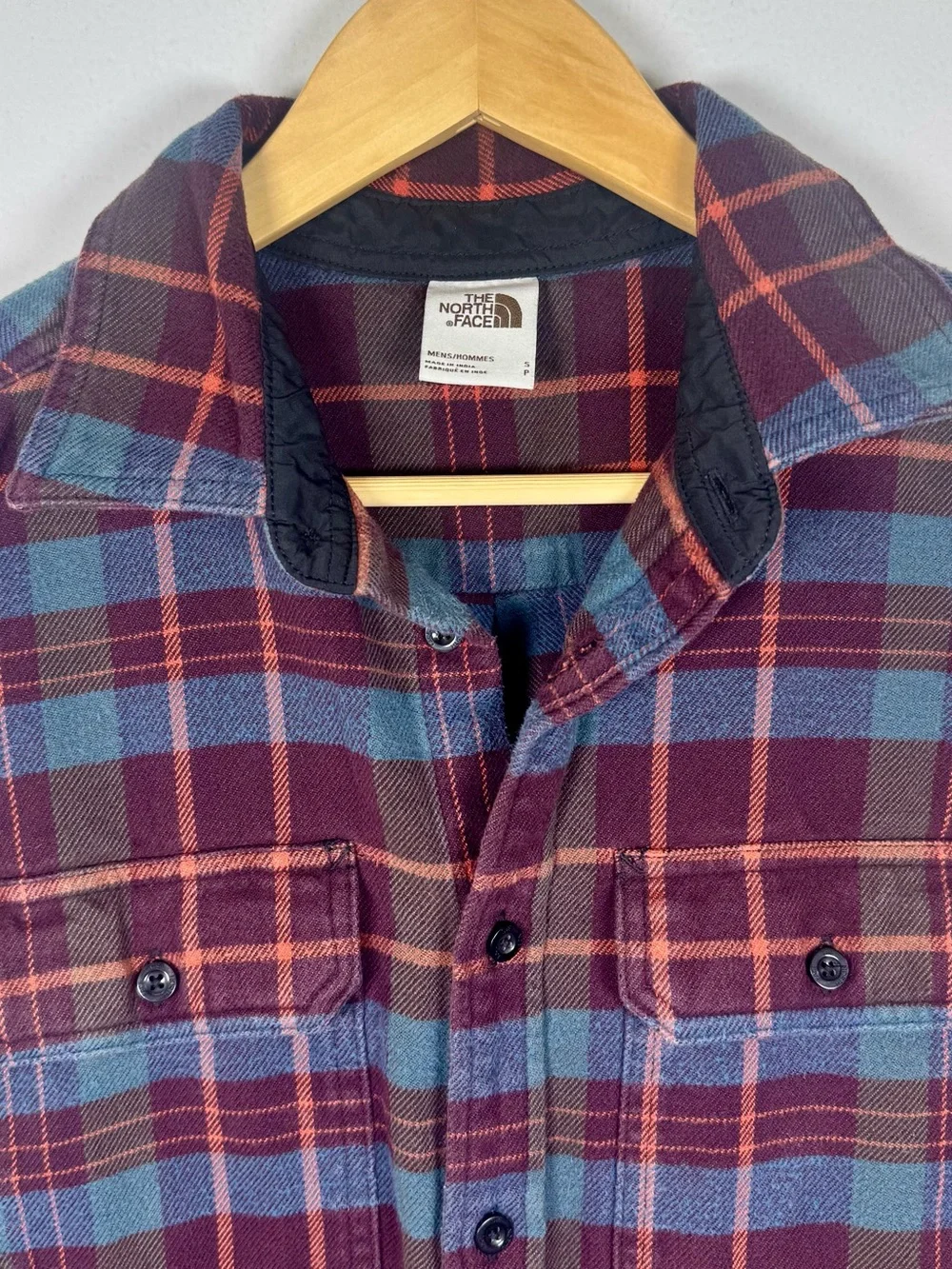 The North Face 100% Cotton Flannel Plaid Button Up Shirt Men’s Small Cabincore